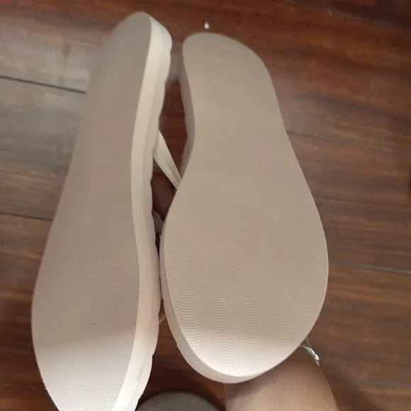 Tory Burch woman’s Kira flip flops - Picture 8 of 8